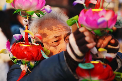 历史上制作彩灯、花灯的艺人